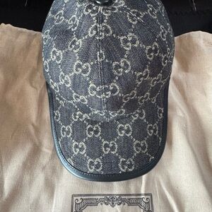 Gucci Black and Cream Patterned Cap